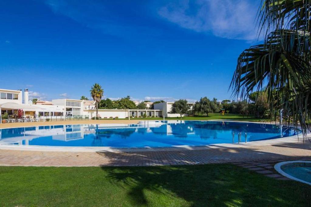 Sunny Apartment Al-Sakia, Quarteira, Vilamoura Екстериор снимка