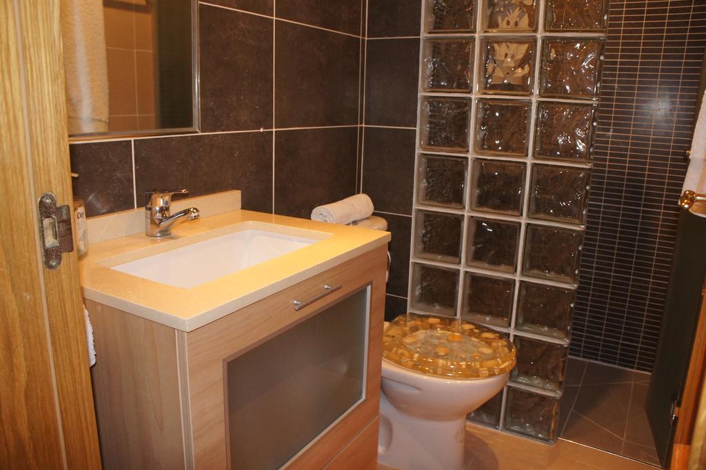 Sunny Apartment Al-Sakia, Quarteira, Vilamoura Екстериор снимка