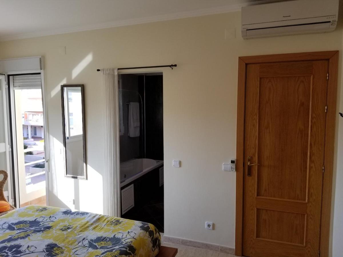 Sunny Apartment Al-Sakia, Quarteira, Vilamoura Екстериор снимка