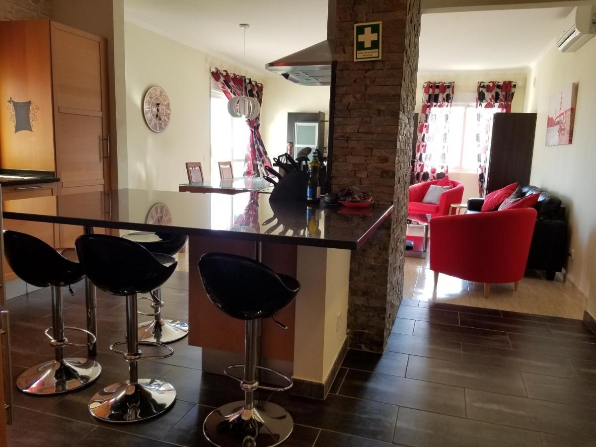 Sunny Apartment Al-Sakia, Quarteira, Vilamoura Екстериор снимка